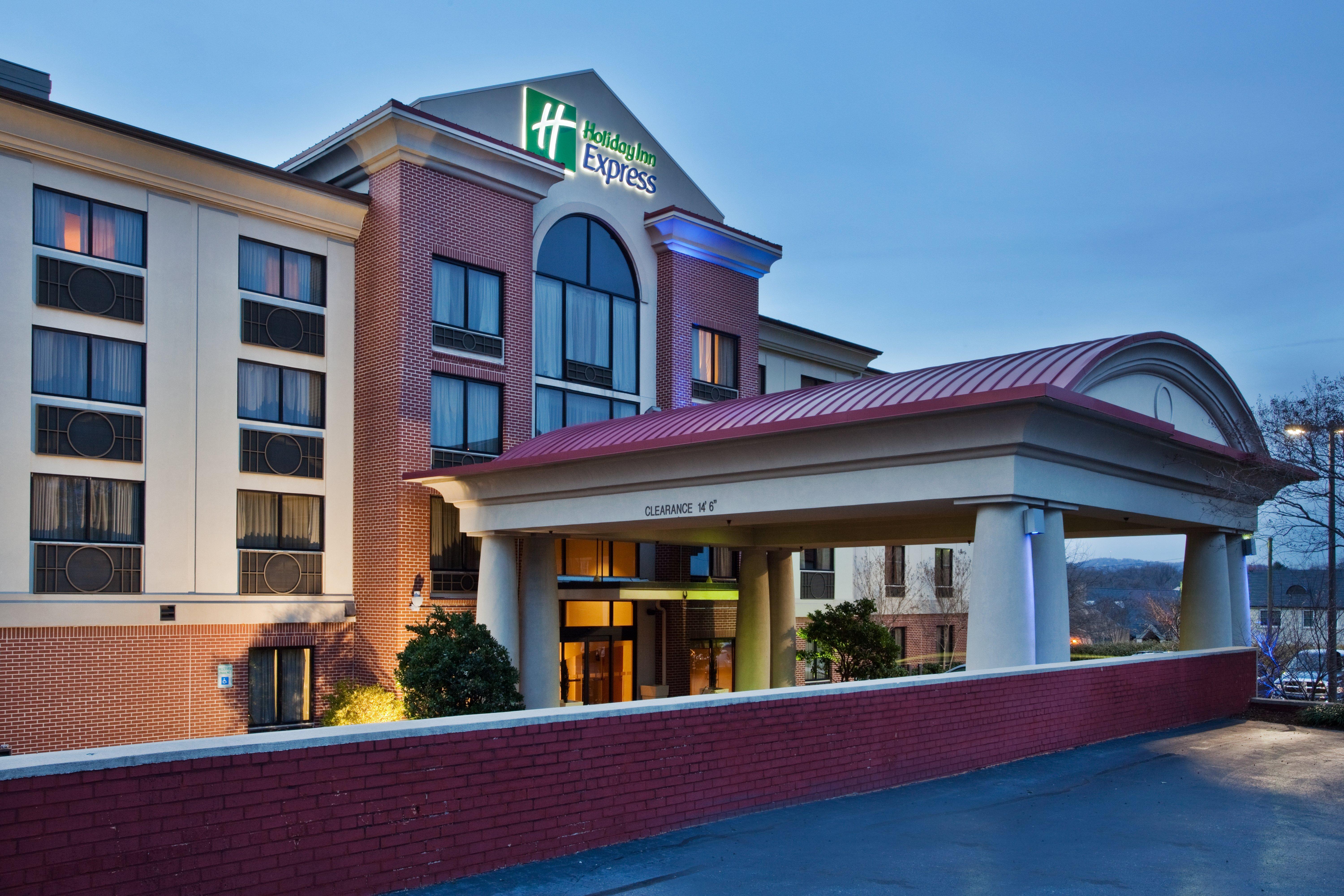 Holiday Inn Express & Suites Greenville-Downtown, An Ihg Hotel Exterior foto